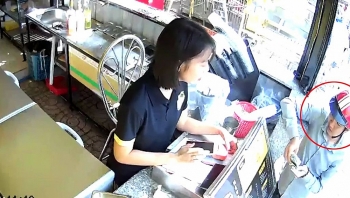 video ga trai banh bao vao mua tra sua roi cuop dien thoai bo chay