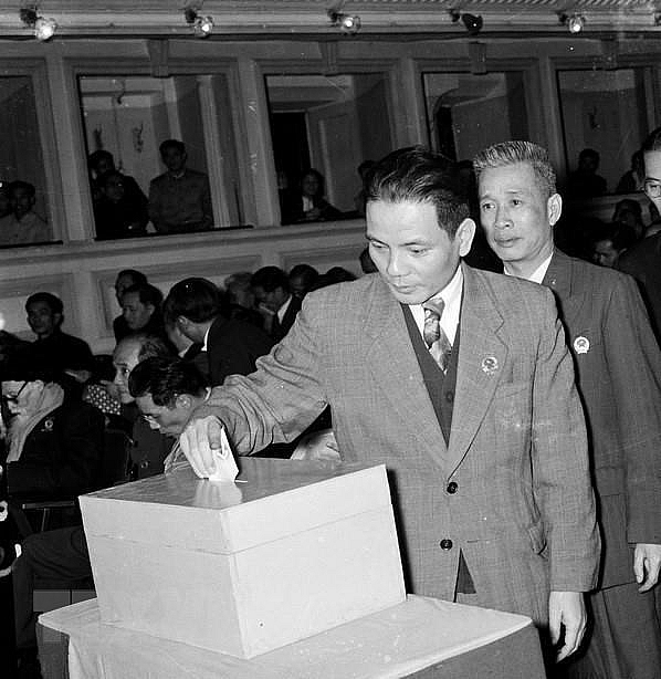 Ảnh: 75 năm Ngày Tổng Tuyển cử đầu tiên bầu Quốc hội Việt Nam