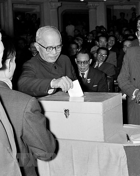 Ảnh: 75 năm Ngày Tổng Tuyển cử đầu tiên bầu Quốc hội Việt Nam