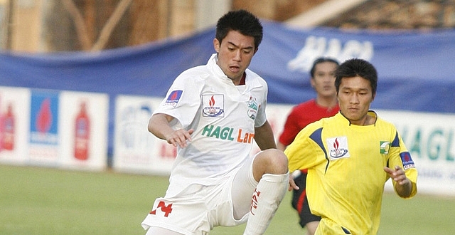 Lee Nguyễn quay lại V-League: 