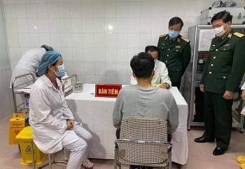 Ngày mai, Việt Nam sẽ tiêm thử mũi 2 vaccine COVID-19 trên tình nguyện viên