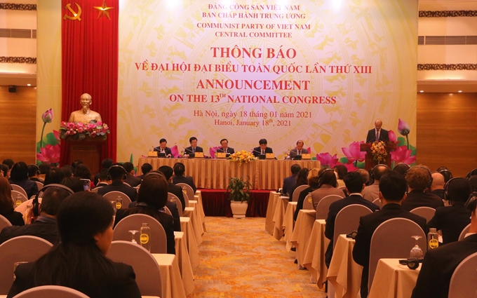 Đông đảo các Đại sứ, đại biện lâm thời các nước, trưởng đại diện các tổ chức quốc tế tại Hà Nội đã tham dự buổi thông báo. (Ảnh: Khánh Linh)