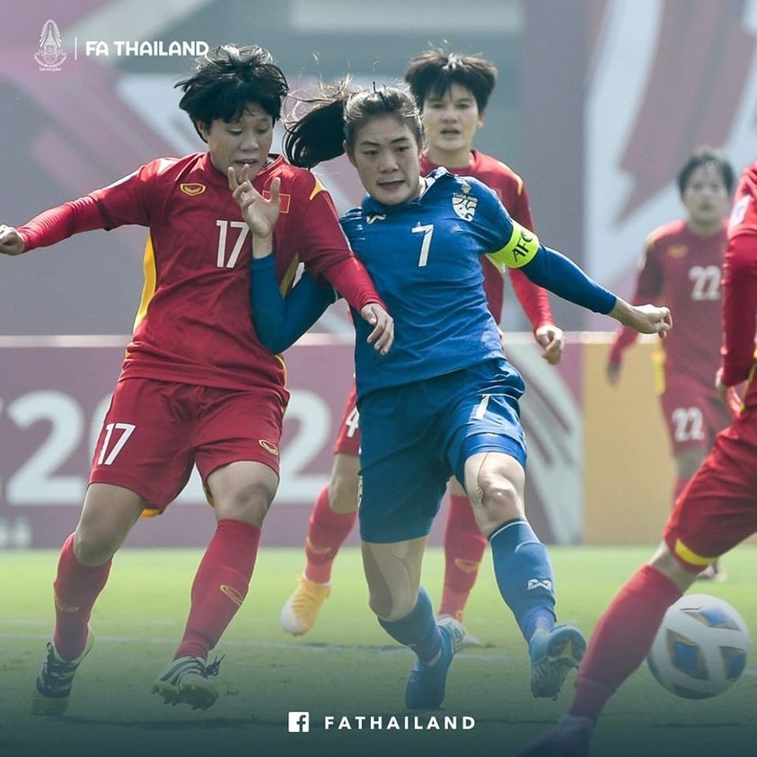 Thắng đậm Thái Lan, tuyển nữ Việt Nam chạm một tay vào tấm vé dự World Cup 2023