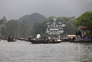 Huyện Mỹ Đức xin ý kiến việc mở cửa, đón khách đến Chùa Hương