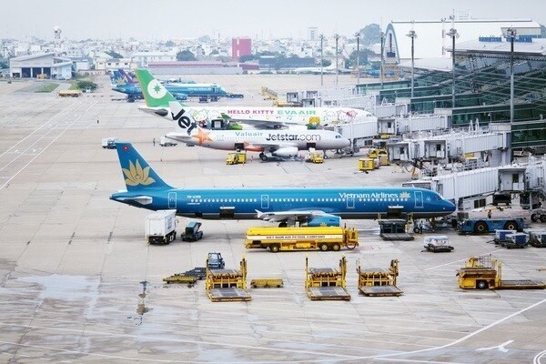 Việt Nam dỡ bỏ toàn bộ các hạn chế về việc vận chuyển hàng khách bằng đường hàng không. Ảnh minh họa