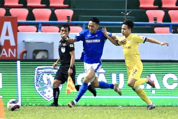 Kết quả, Bảng xếp hạng V-League 2021 (27/4): Nam Định lên top 3, Viettel bị HAGL bỏ xa