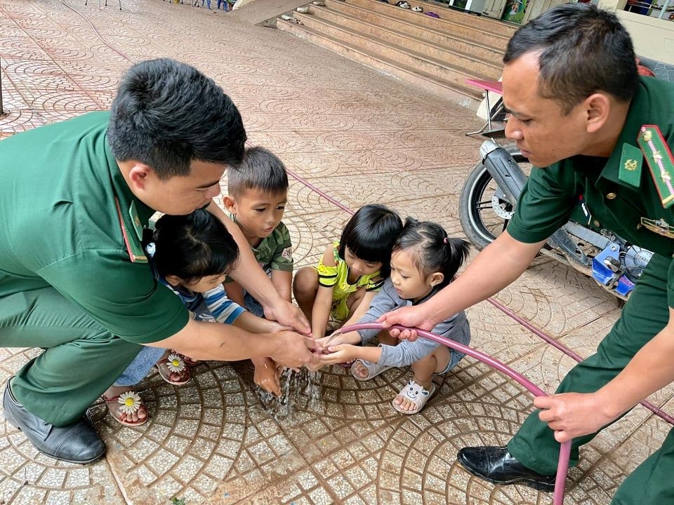 Quảng Trị: Bộ đội Biên phòng khánh thành công trình nước sạch cho trường mầm non