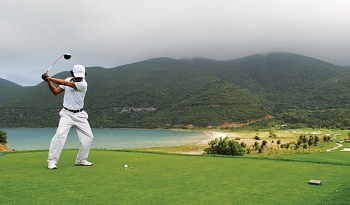 Hà Nội dừng hoạt động toàn bộ sân golf, thể thao đông người từ trưa 13/5