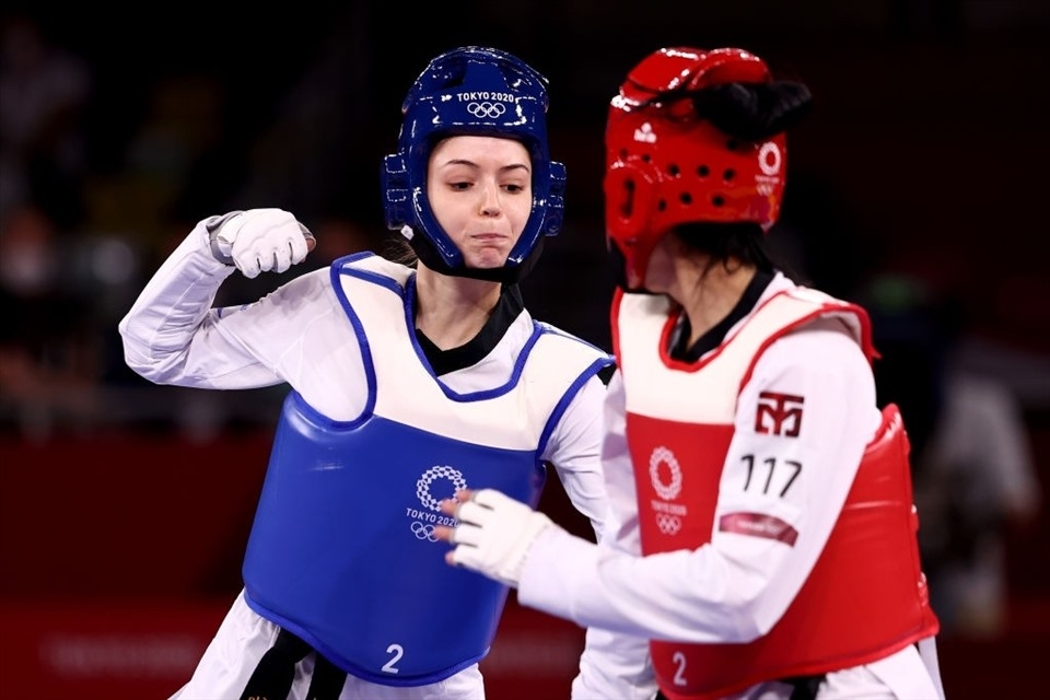 Olympic 2021: Ngắm thân hình hút hồn của nữ VĐV taekwondo Israel