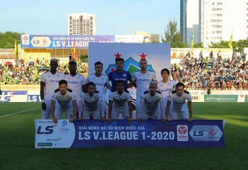 Bảng xếp hạng (BXH) vòng 13 V-League 2020 ngày 1/10:  Thắng đậm TP HCM, HAGL chắc chân vòng tranh chức vô địch