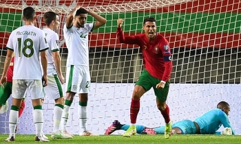 Ronaldo tỏa sáng, Bồ Đào Nha thoát hiểm ở vòng loại World Cup 2022