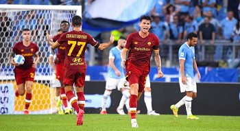 AS Roma thua trận thứ 2 tại Serie A, Mourinho 'nổi điên' với tổ VAR