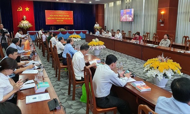 Tuyên truyền Luật cảnh sát Biển đến người dân tỉnh Cà Mau