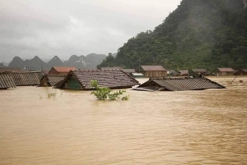 lanh dao lao va thai lan gui dien tham hoi ve lu lut mien trung viet nam