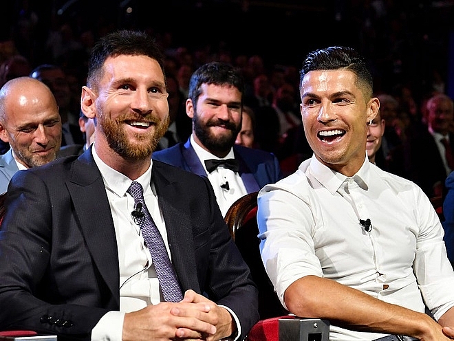 Vẫn dương tính với COVID-19, Ronaldo có thể lỡ đấu Messi ở Cúp C1