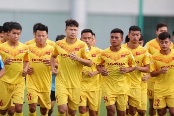 U22 Việt Nam tập trung 33 cầu thủ: Thiếu vắng Đoàn Văn Hậu