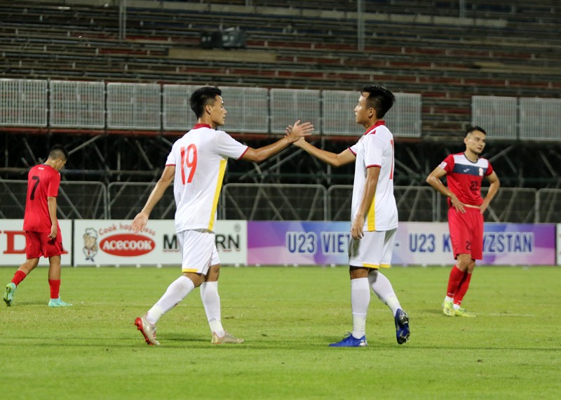 Thay người tài tình của thầy Park, U23 Việt Nam thắng đậm U23 Kyrgyzstan