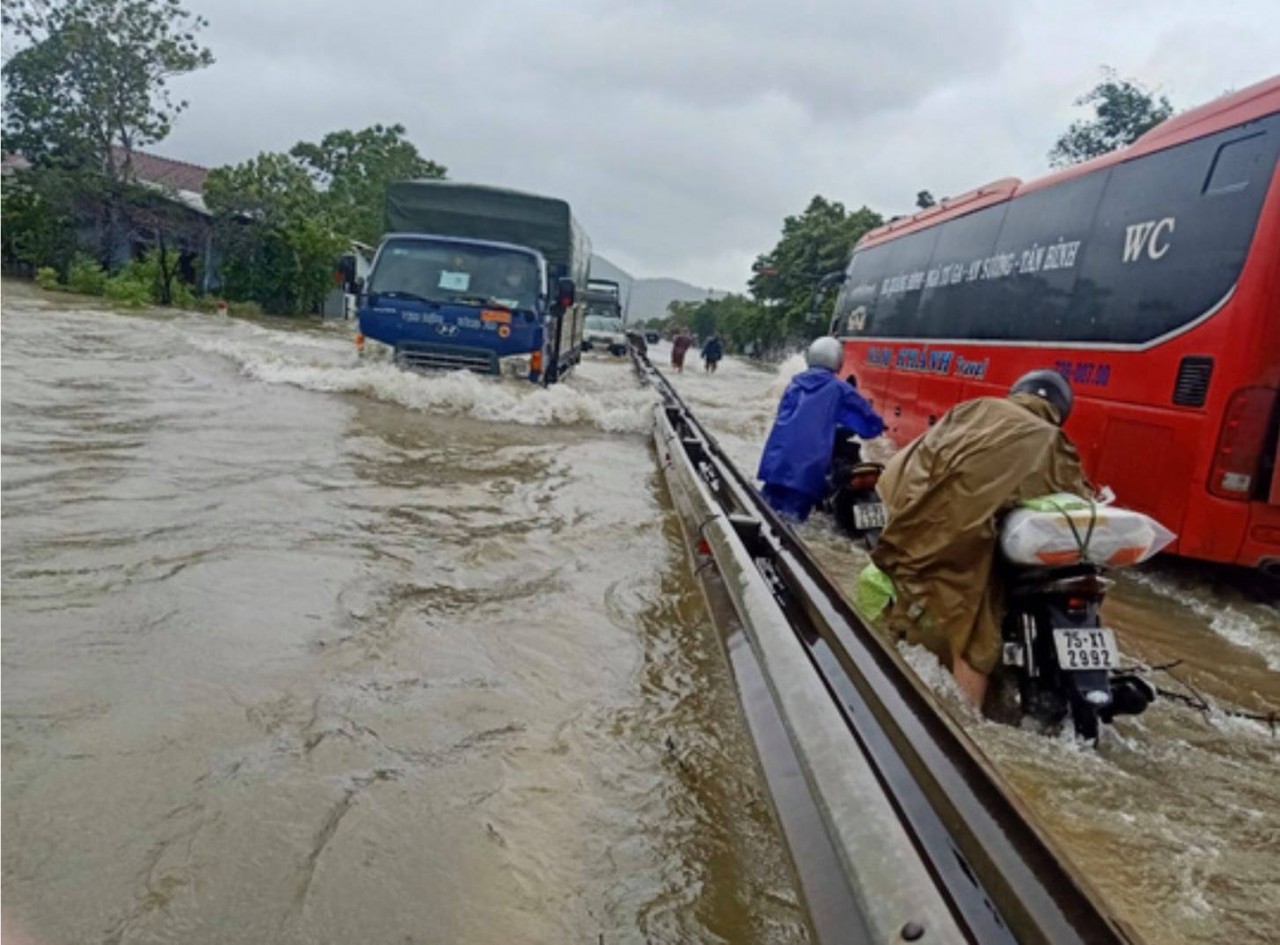 Sẵn sàng ứng phó diễn biến mưa lũ phức tạp có thể xảy ra trong những ngày tới