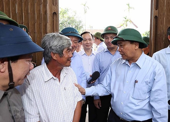 Thủ tướng thăm hỏi nhân dân Quảng Ngãi chịu thiệt hại do thiên tai