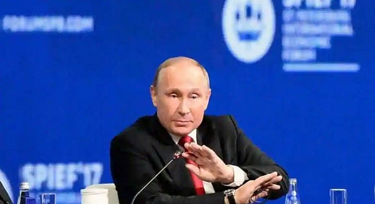 Nga lên tiếng về việc Tổng thống Putin sẽ nghỉ việc vào năm sau Nga lên tiếng về việc Tổng thống Putin sẽ nghỉ việc vào năm sau