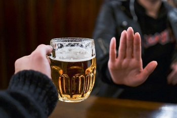 Từ ngày 15/11, phạt "sếp" 5 triệu đồng nếu để nhân viên uống bia rượu trong giờ làm việc