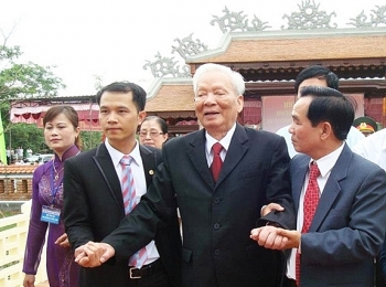 que huong xu truoi voi dai tuong le duc anh