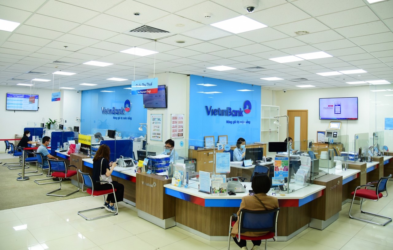 Tổng số tiền VietinBank giảm lợi nhuận để hỗ trợ khách hàng dự kiến cả năm khoảng 7.000 - 8.000 tỷ đồng
