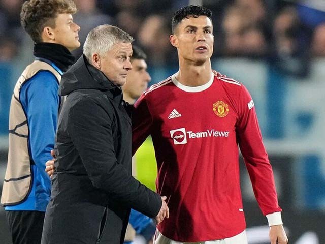 Ronaldo tiến cử thầy cũ của Messi dẫn dắt MU