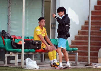 Đội tuyển Việt Nam chia tay cầu thủ đầu tiên