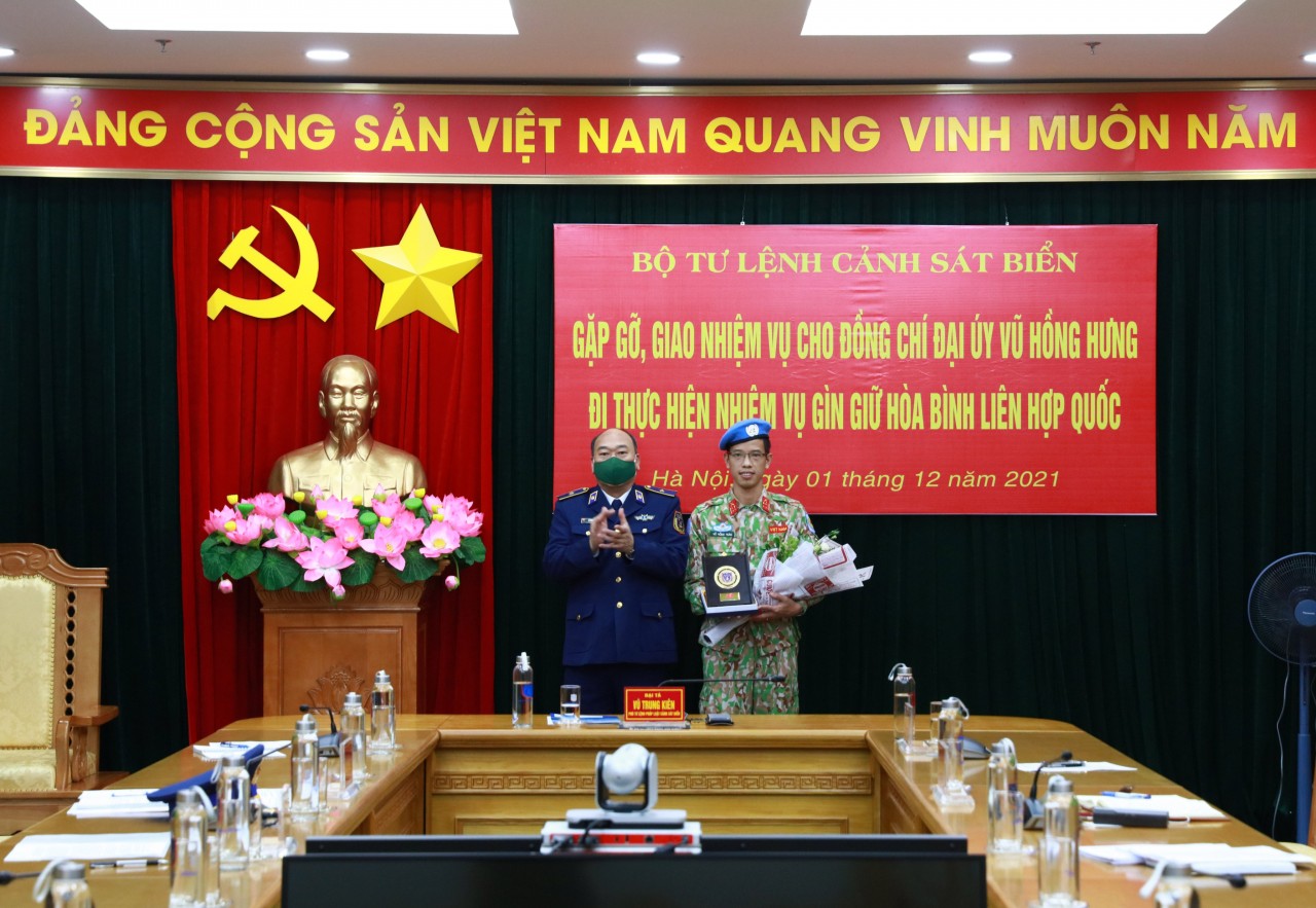 Sĩ quan trẻ Cảnh sát biển Việt Nam, tham gia Lực lượng Gìn giữ hòa bình tại Phái bộ Nam Xu-Đăng