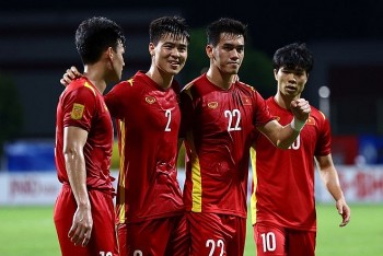 Vùi dập Campuchia, Việt Nam gặp Thái Lan ở bán kết AFF Cup 2020
