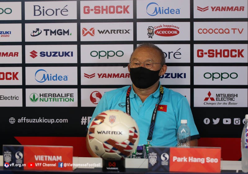 HLV Park Hang-seo phát biểu sau trận thua Thái Lan