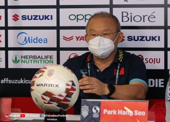 ĐT Việt Nam trở thành cựu vương AFF Cup, HLV Park Hang-seo tiếc nuối
