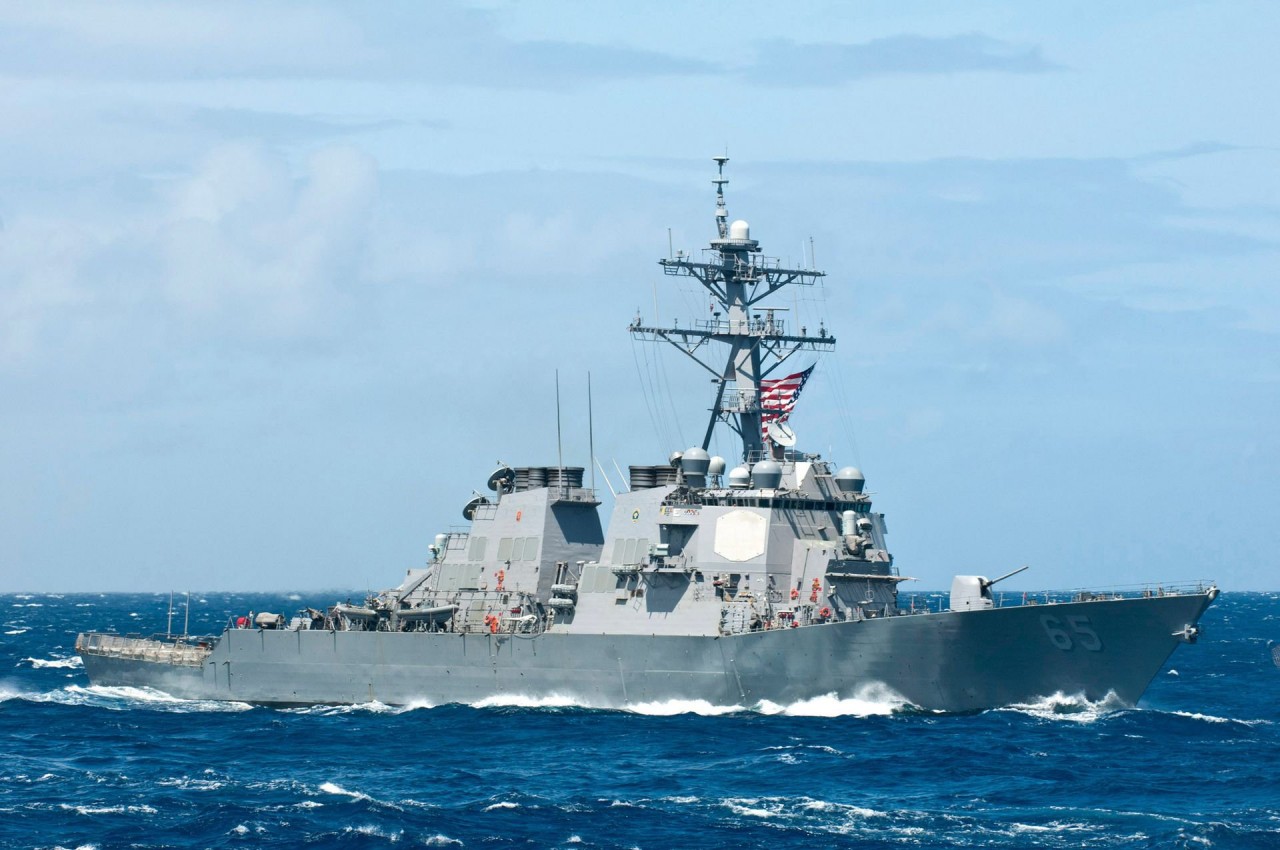 Tàu chiến Mỹ hoạt động tự do hằng hải thách thức yêu sách của Trung Quốc ở Biển Đông