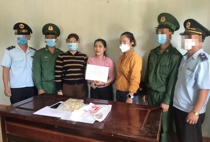 Bắt 1 đối tượng vận chuyển ma túy từ Lào về Việt Nam