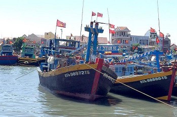 Bình Thuận, Kiên Giang tập trung chống khai thác hải sản vi phạm vùng biển nước ngoài