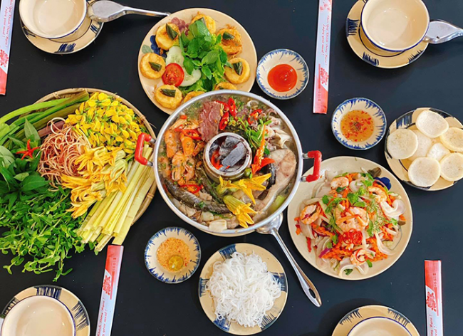 Qua vùng nước nổi