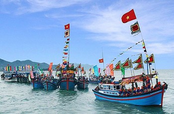 Phản đối phía Trung Quốc đơn phương cấm đánh bắt cá ở Biển Đông năm 2022