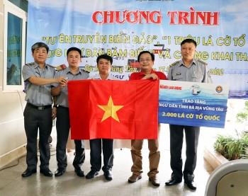 Tập huấn, tuyên truyền về biển đảo và chống khai thác bất hợp pháp cho ngư dân các địa phương Tập huấn, tuyên truyền về biển đảo và chống khai thác bất hợp pháp cho ngư dân các địa phương
