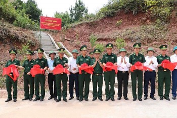 Lạng Sơn khánh thành công trình đường lên cột mốc biên giới Lạng Sơn khánh thành công trình đường lên cột mốc biên giới