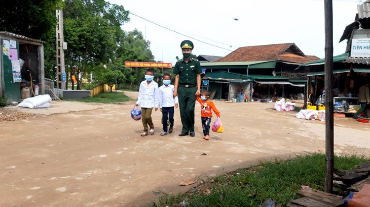 Nuôi dưỡng ước mơ cho những “mầm xanh” biên cương