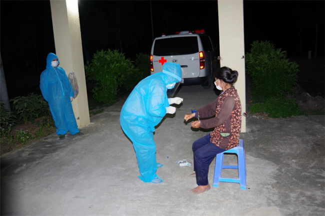 Nhân dân biên giới đồng lòng phòng, chống dịch