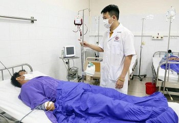 Tình hình sức khoẻ mới nhất của ngư dân bị cá mập cắn ở vùng biển đảo Bạch Long Vỹ Tình hình sức khoẻ mới nhất của ngư dân bị cá mập cắn ở vùng biển đảo Bạch Long Vỹ