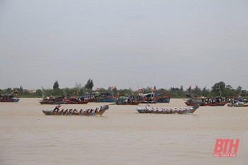 Đặc sắc Lễ hội cầu ngư - bơi trải tại Sầm Sơn