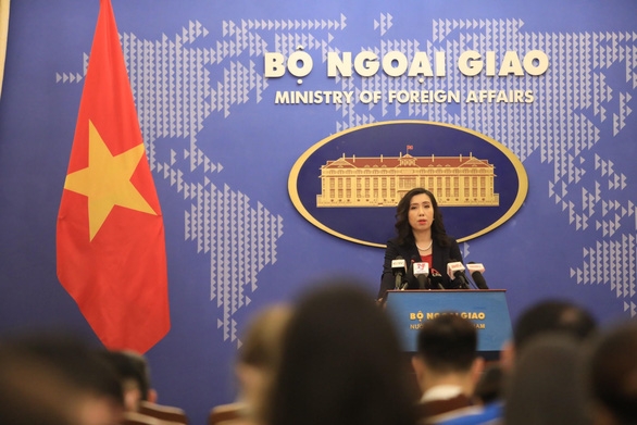 Người phát ngôn Lê Thị Thu Hằng trong một cuộc họp báo của Bộ Ngoại giao Việt Nam - Ảnh tư liệu TTO