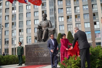 Khánh thành Quảng trường Hồ Chí Minh tại St. Petersburg