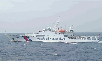 Tàu Trung Quốc bất ngờ rút khỏi đảo tranh chấp với Nhật ở Hoa Đông