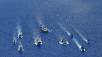 Tàu sân bay USS Ronald Reagan tập trận 