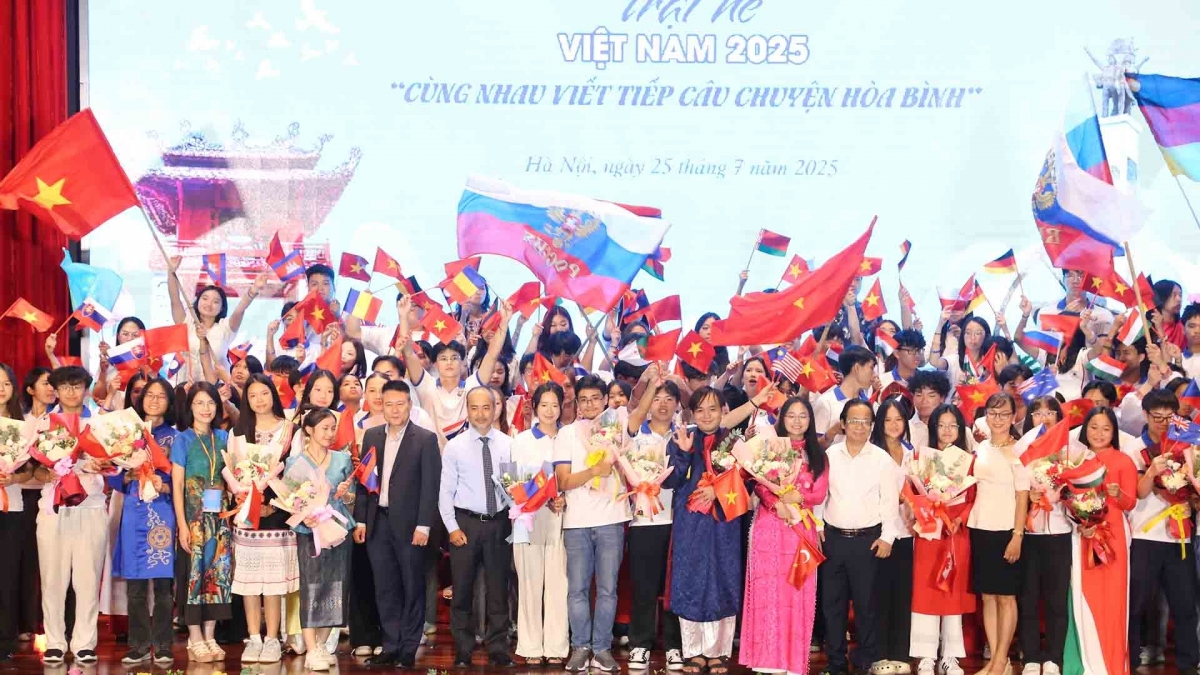 Thanh thiếu niên kiều bào về nước tham dự chương trình Trại hè Việt Nam 2025. (Ảnh: Thành Long)