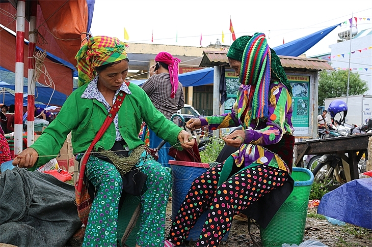 Ở đâu có cây lanh, ở đó có người Mông